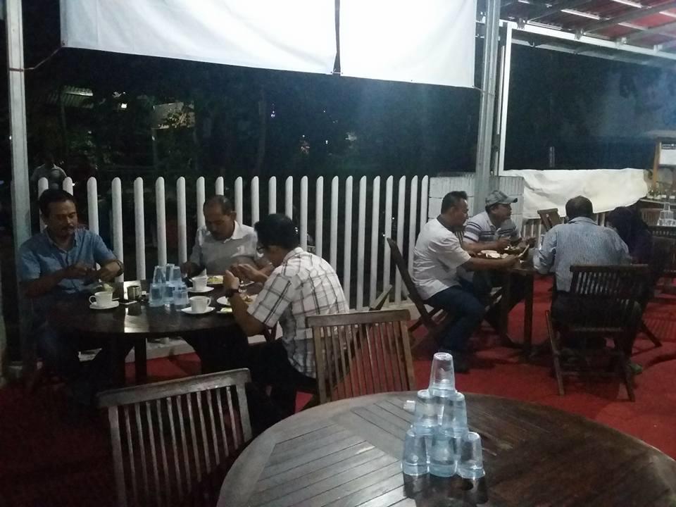 Mayestik Guest House Syariah Jakarta Exteriör bild