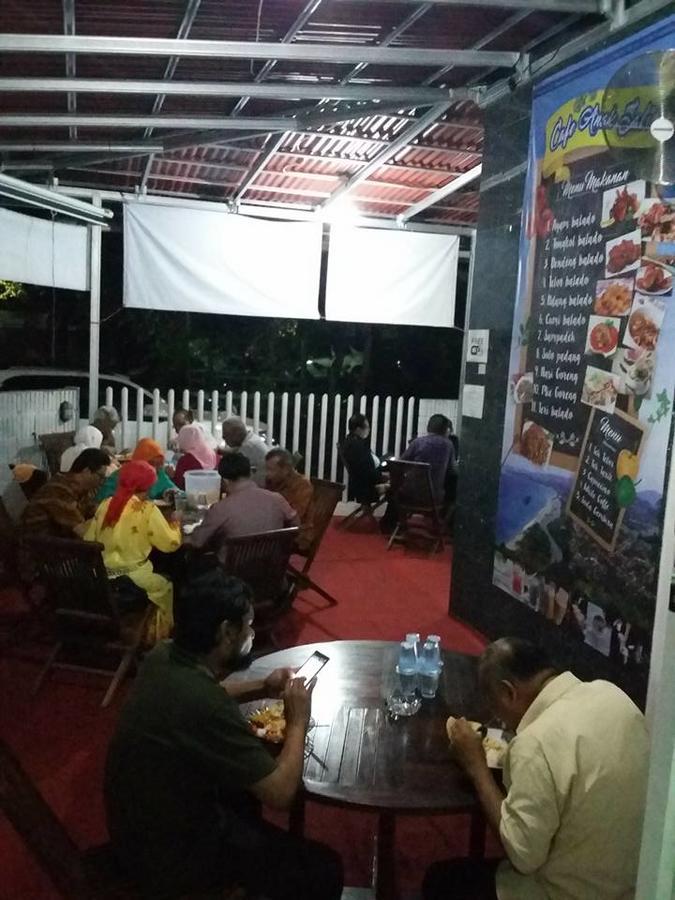 Mayestik Guest House Syariah Jakarta Exteriör bild