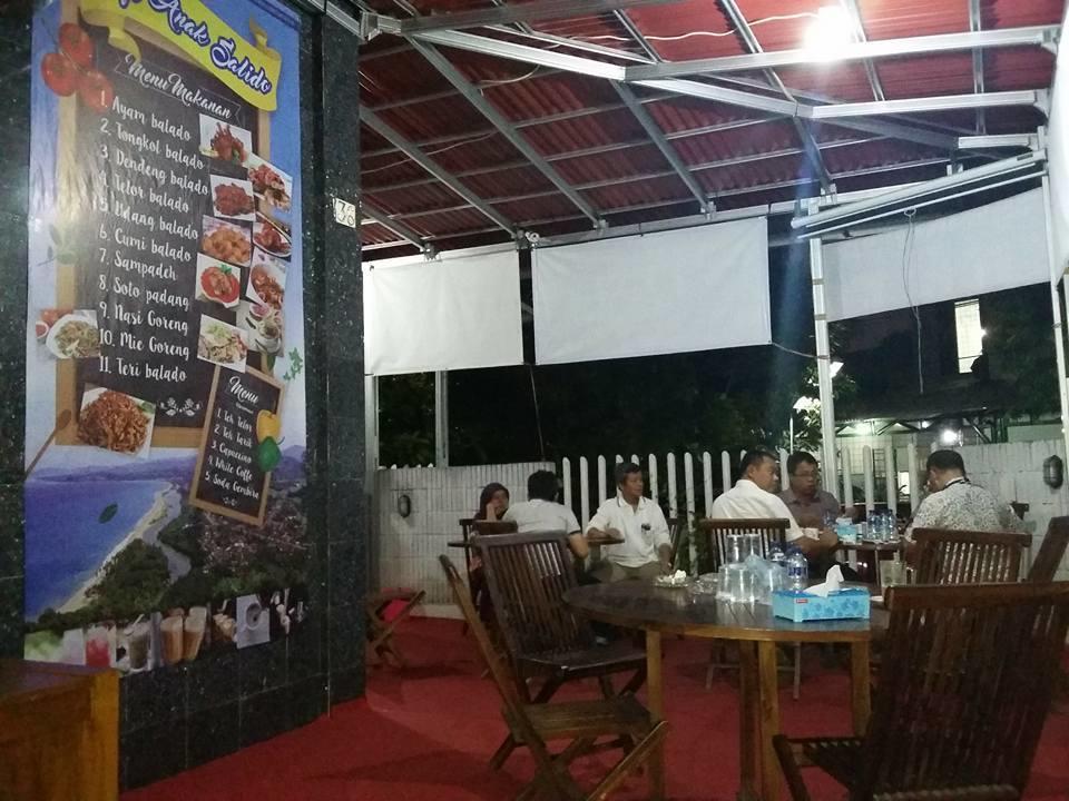 Mayestik Guest House Syariah Jakarta Exteriör bild