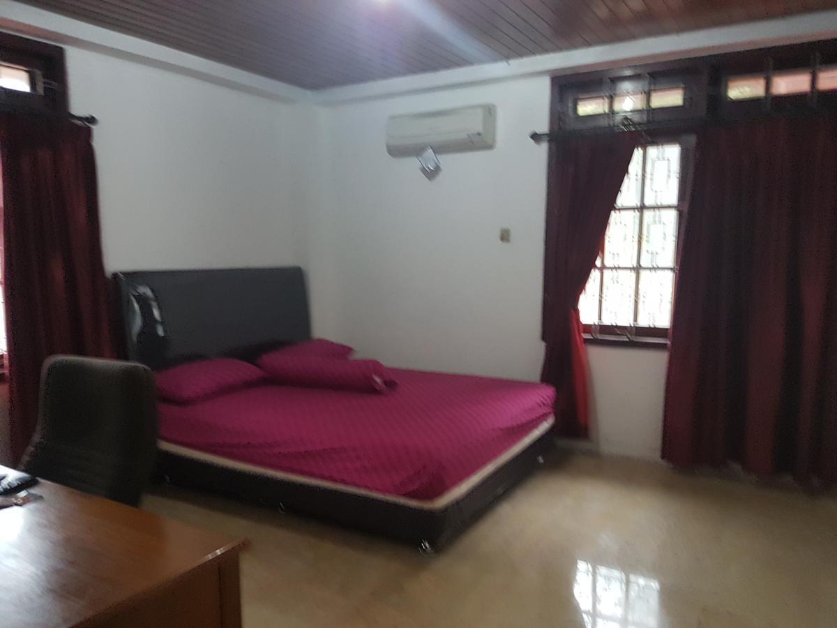 Mayestik Guest House Syariah Jakarta Exteriör bild