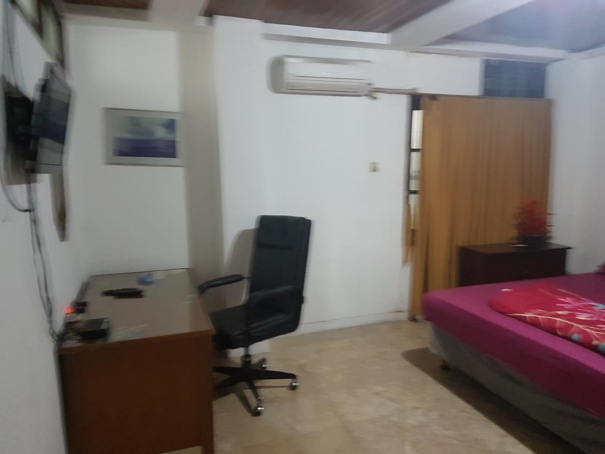 Mayestik Guest House Syariah Jakarta Exteriör bild