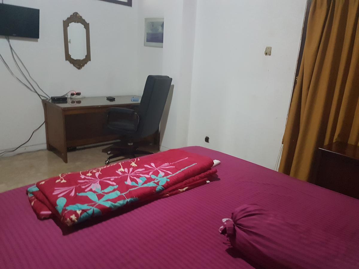 Mayestik Guest House Syariah Jakarta Exteriör bild